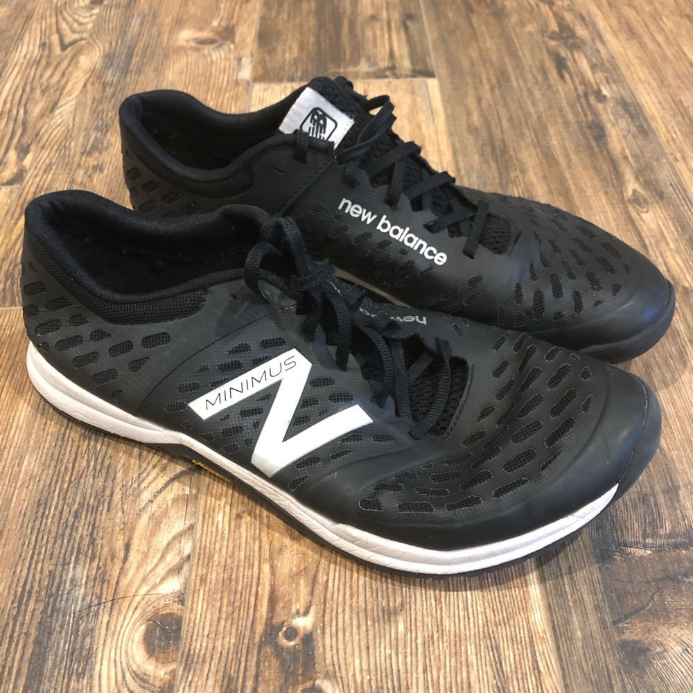 New balance black trail sneakers